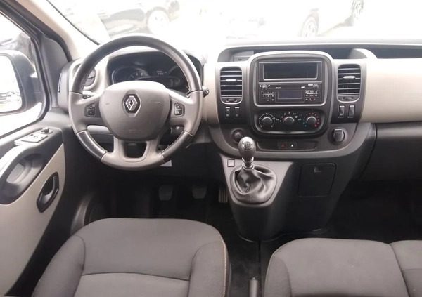 Renault Trafic cena 83886 przebieg: 159000, rok produkcji 2017 z Wałbrzych małe 172